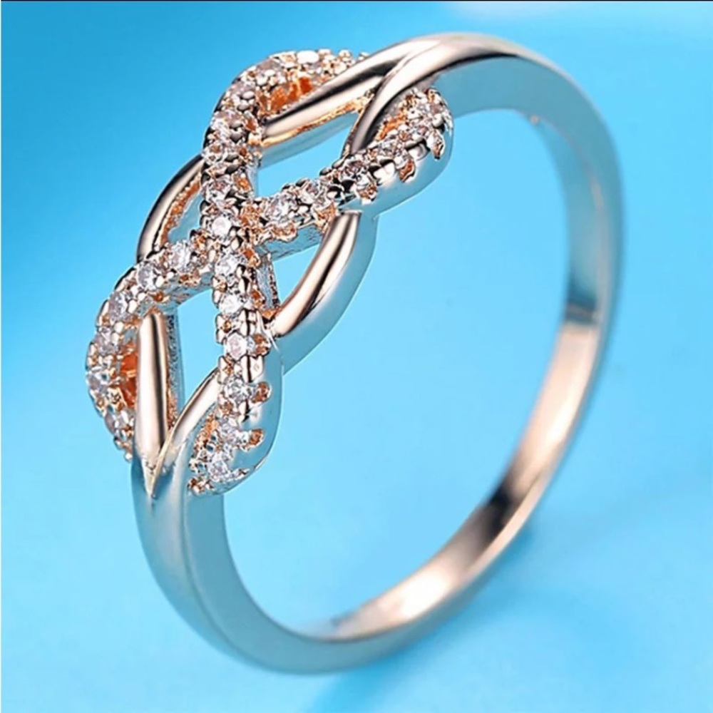 ❤️ABSOLUTELY GORGEOUS VINTAGE ROSE GOLD INFINITY RING❤️SIZE 7-10❤️ - Picture 3 of 5